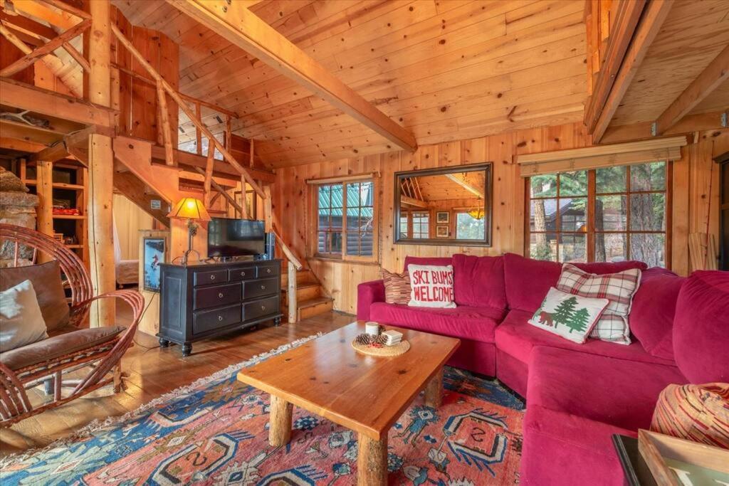 Coziest Cabin In Tahoe W Stone Fireplace Comfy Beds Close To Slopes & Lake Carnelian Bay المظهر الخارجي الصورة